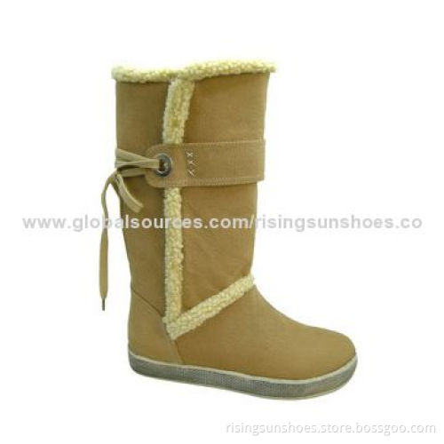 Women's dress boots, snow style with warm fitting, fur ornaments and tapes, OEM orders welcomed